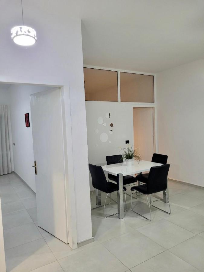 Bb Moderne Apartments Саранде Екстериор снимка