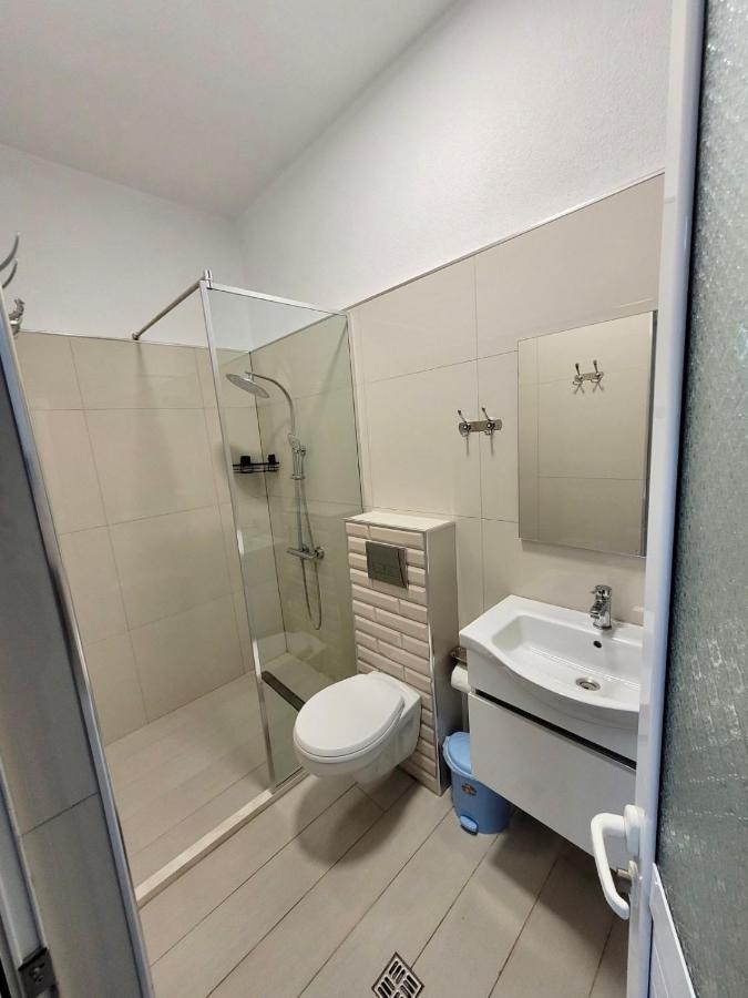 Bb Moderne Apartments Саранде Екстериор снимка