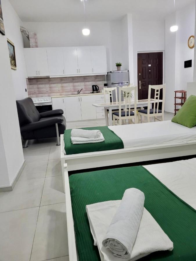 Bb Moderne Apartments Саранде Екстериор снимка