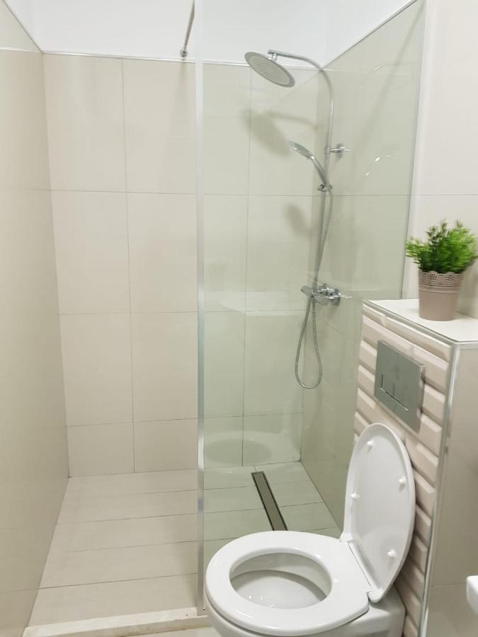 Bb Moderne Apartments Саранде Екстериор снимка