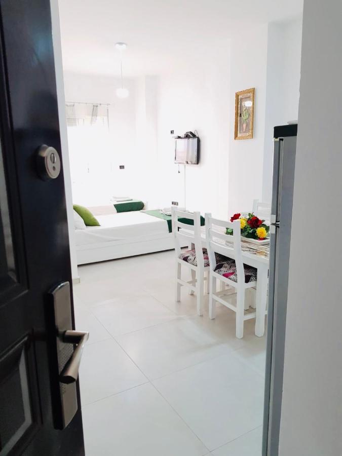 Bb Moderne Apartments Саранде Екстериор снимка